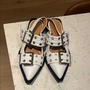 Stylish White Buckle Women Shoes